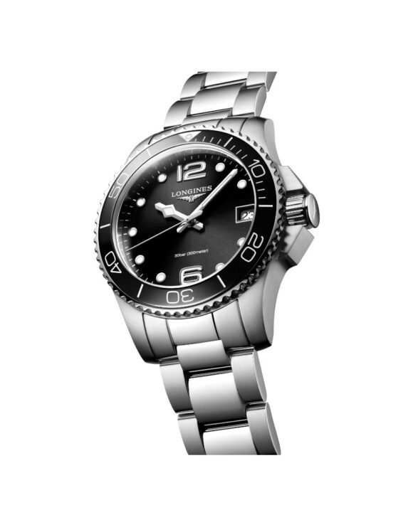 Vista angolata Orologio Longines Hydroconquest Donna 32mm Nero Quarzo L3-370-4-56-6