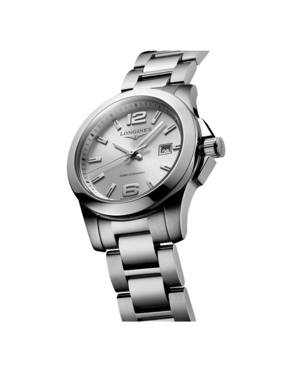 Vista angolata Orologio Longines Conquest Donna Argento 29.5mm Acciaio Quarzo L3-376-4-76-6